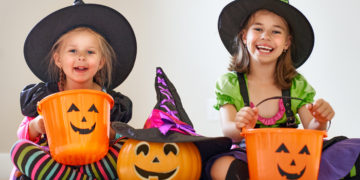 children on halloween